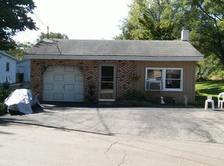 50068 W Lakeshore Dr, Dowagiac, MI 49047