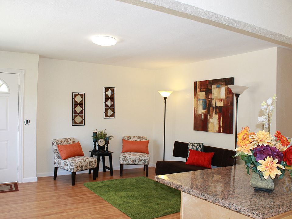 1st image of 2328 Clarke Ave