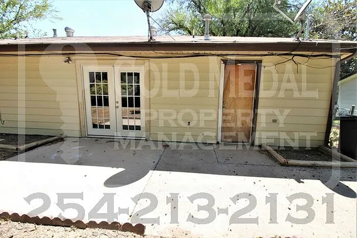 708 W Washington Ave — Photo 26