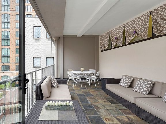 5th image of 380 W 12th St APT 7D
