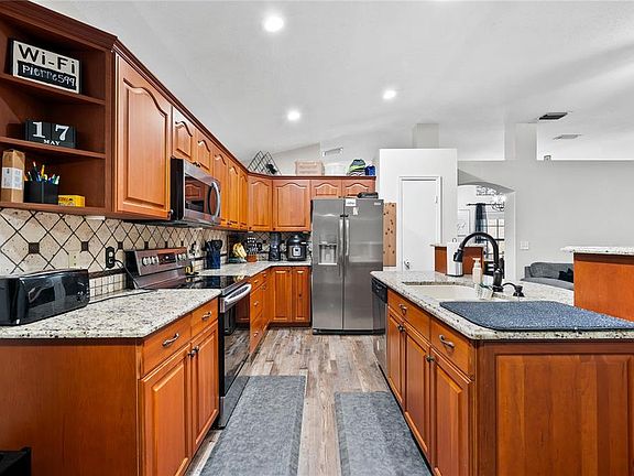 5th image of 10511 DEEPBROOK DRIVE