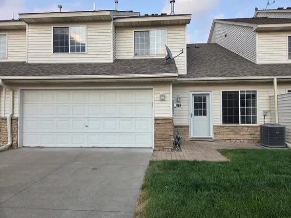 815 Ferdinand Dr, Shakopee, MN 55379
