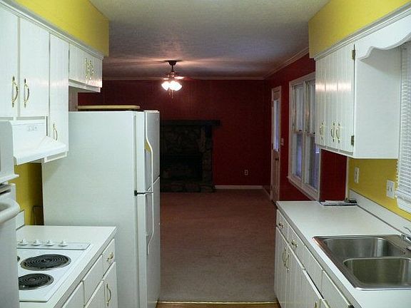 5th image of 4802 Henry Ct