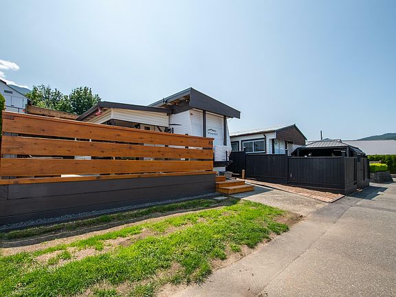 2nd image of 1436 Frost Rd #85