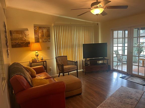 5th image of 6160 SW 55th Ct