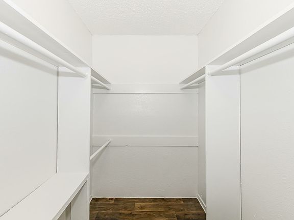 5th image of 6309 Burns St #Alp-203