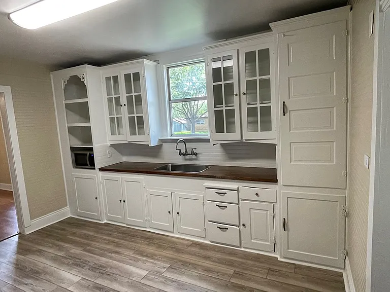 422 S Orange St — Photo 11
