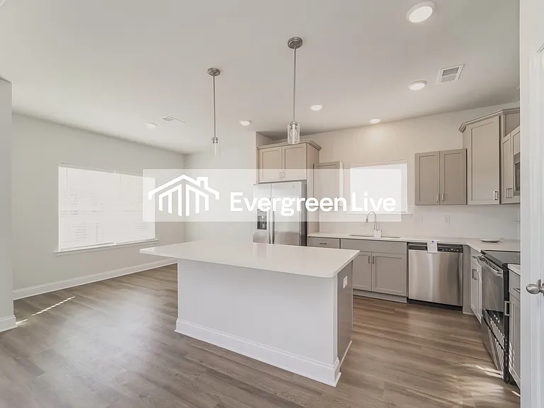 8216 Bearling Way — Photo 4