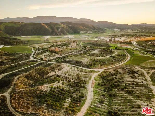 20 Calle Las Lomas, Temecula, CA 92592