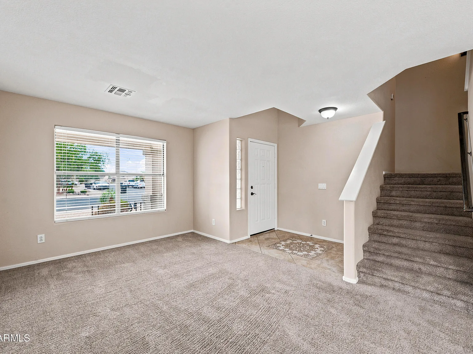 4 bed, 2.5 bath, 2232 sqft, $2,150 — Photo 3
