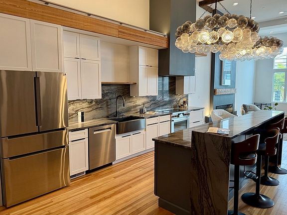 2nd image of 1001 Shirley St #2