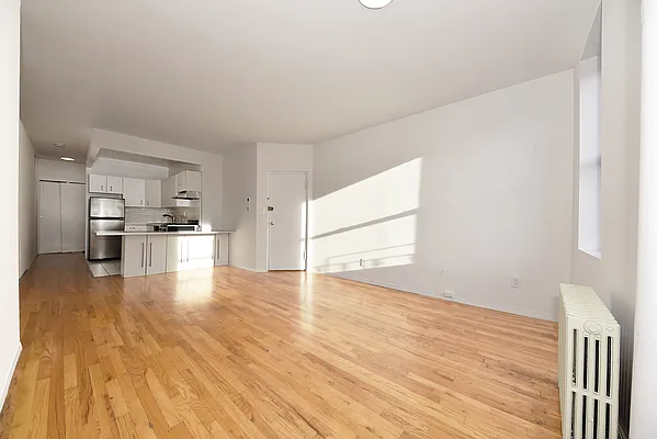 Rented by Buchbinder & Warren | media 11