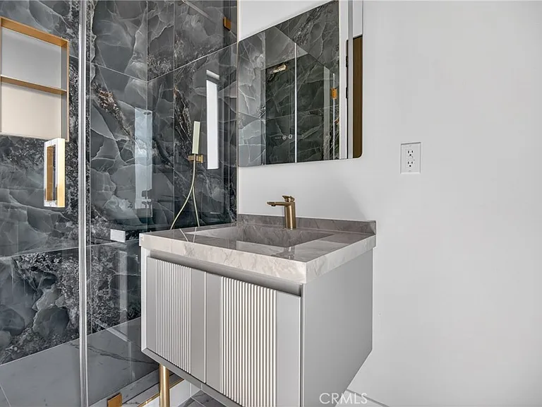 7605 Greg Ave — Photo 6