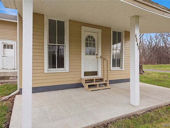 4th image of 6043 Old Niagara Rd