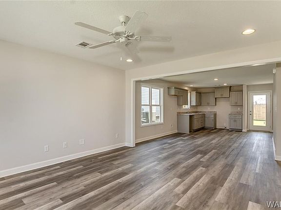 5th image of 131 Wexford Way #92