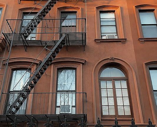 4th image of 492 3rd St