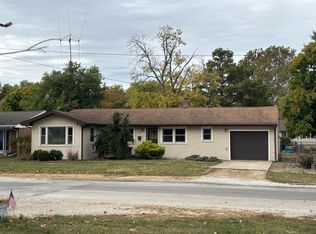506 N Vermillion St, Lexington, IL 61753
