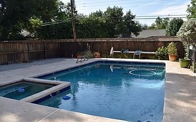 1st image of 2213 Cimmaron Dr