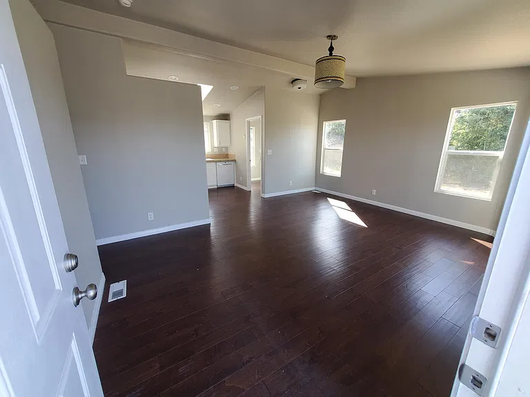 10194 Oak Grove Dr #A — Photo 3