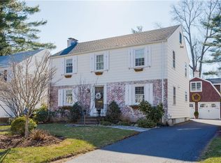 219 Penn Dr, West Hartford, CT 06119