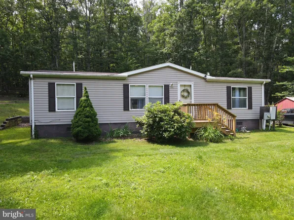 380 Anthony Bohrer Rd, Paw Paw, WV 25434