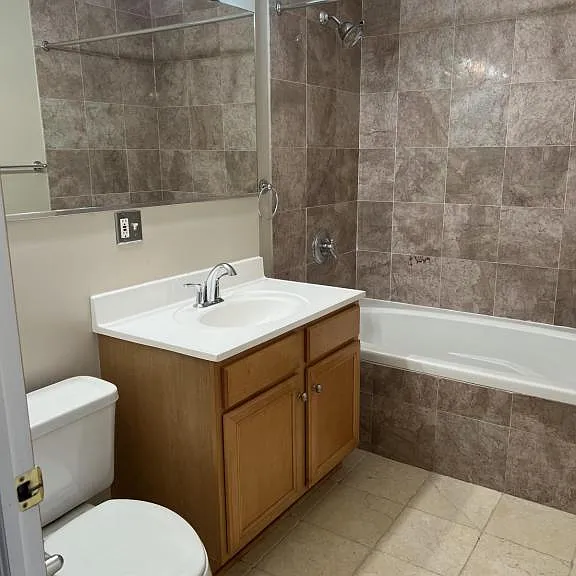 6647 S Maryland Ave #2W — Photo 10
