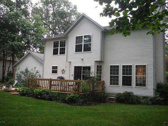5th image of 15439 Royal Oak Dr