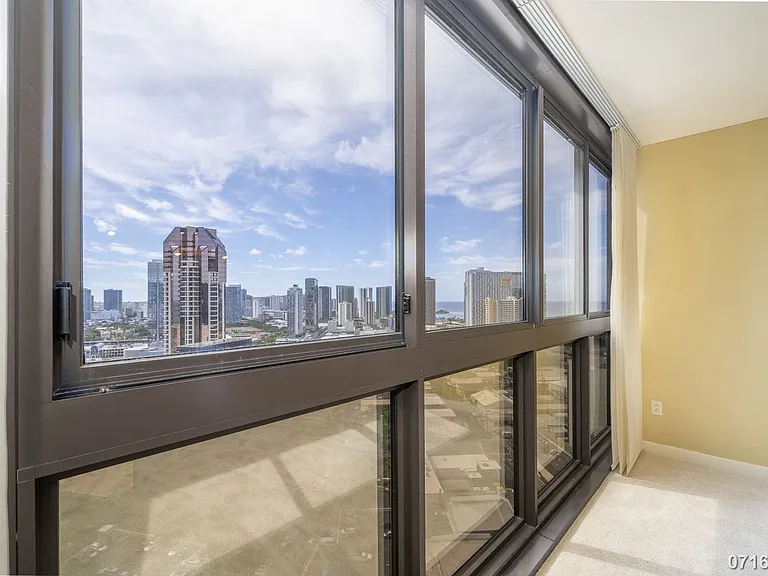 600 Queen St #2906 — Photo 6