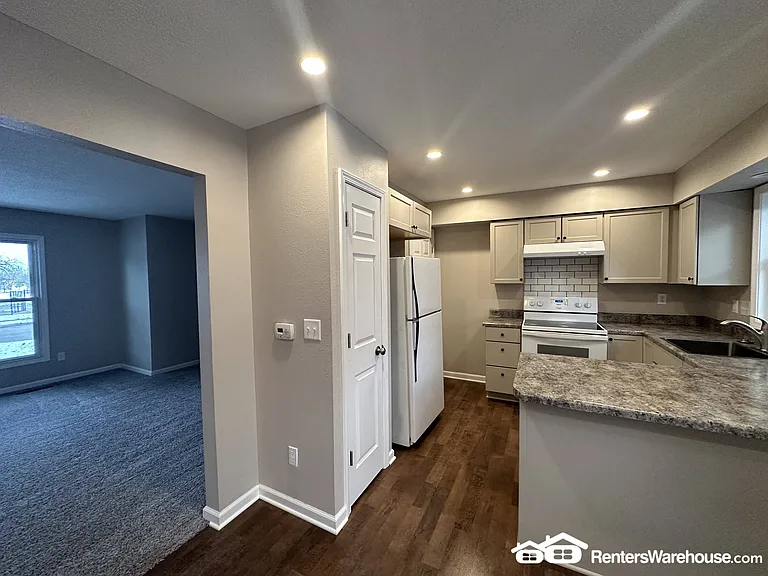 4926 Madison Ave — Photo 4