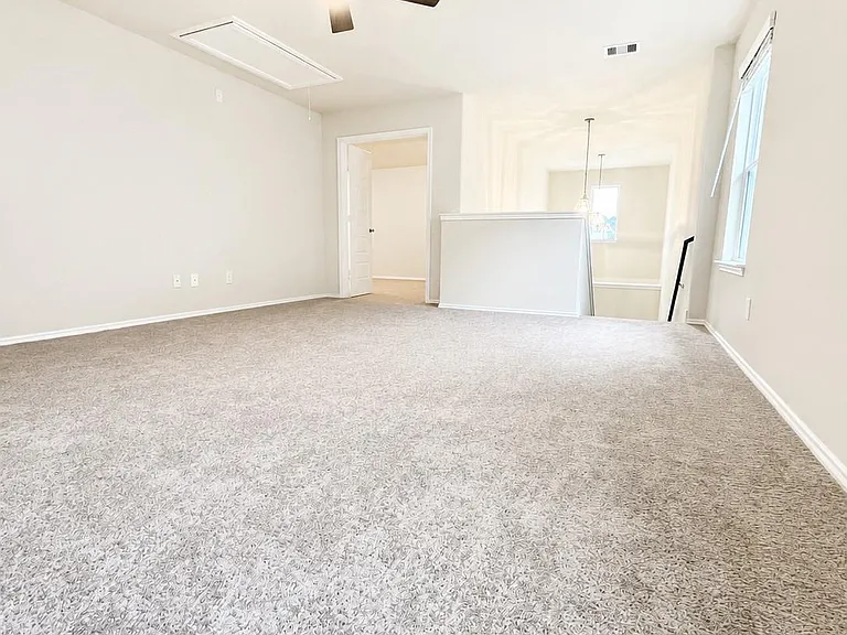 40621 Guillemont Ln — Photo 9