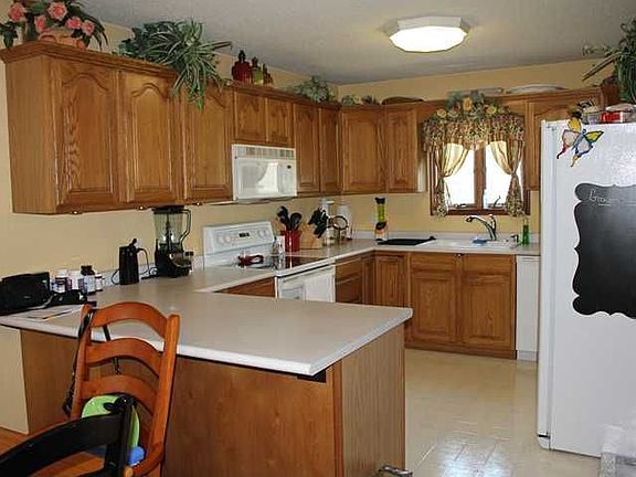 3rd image of 356 W Sherwood Dr