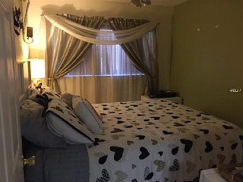 2nd image of 6409 Yorkshire Rd