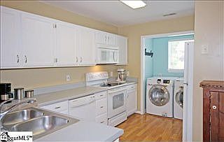 4th image of 21 Brandt Dr