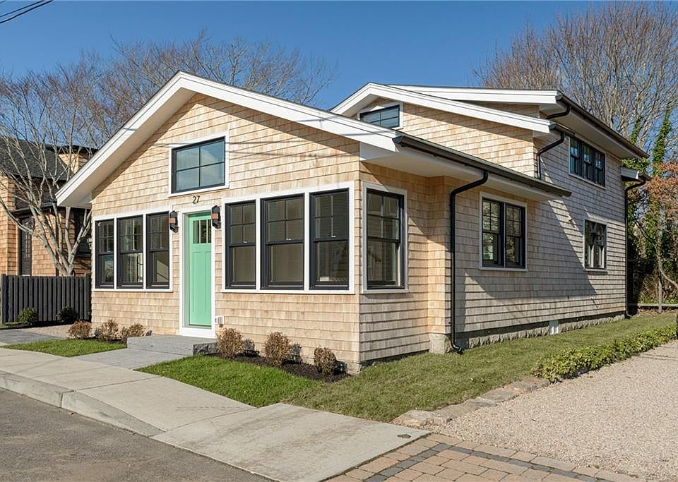 27 Brown St UNIT B, Narragansett, RI 02882 MLS 1329955 Zillow