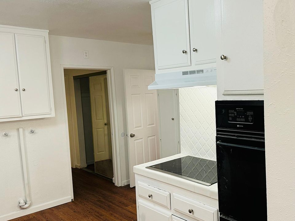 1st image of 3536 Pacific Ave