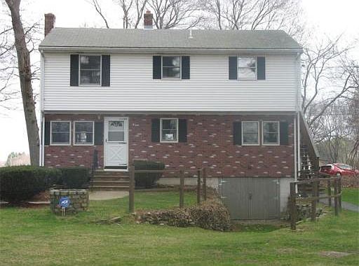 2nd image of 41 Lakeview Pl #2