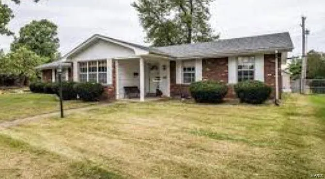 125 Dorchester Dr photo 1