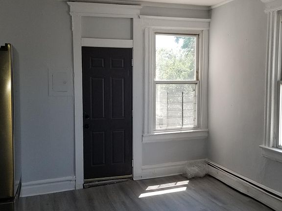 5th image of 82 Brookdale Ave #5C
