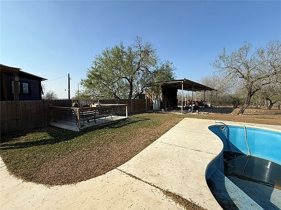 4th image of 1331 S Highway 281