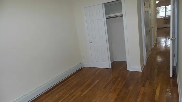 Rented by Metro Garden Realty NYC | media 44