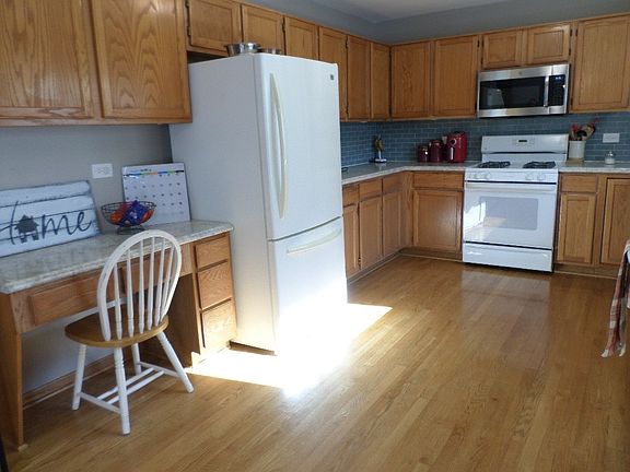 2nd image of 1605 Wildflower Dr