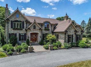 1 Fitzmot Gln #PVT, Pittsford, NY 14534