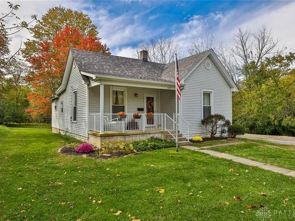 409 N Broadway St, Blanchester, OH 45107