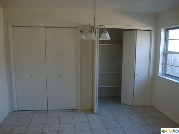 3rd image of 205 E Voelter Ave