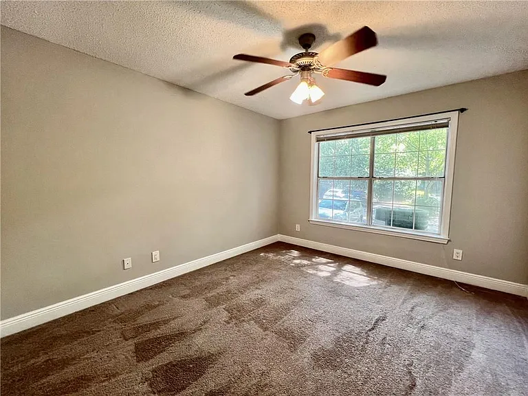 7101 Santa Fe Pkwy — Photo 11