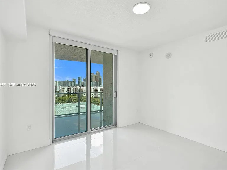 330 Sunny Isles Blvd #5-805 — Photo 31