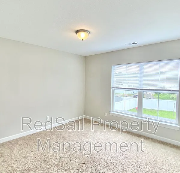 217 Manor Dr — Photo 25