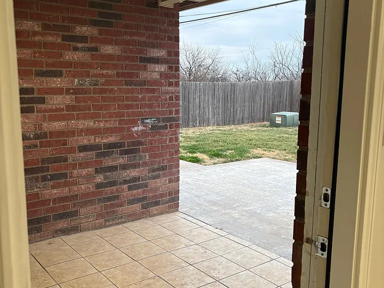 5417 Yellow Brick Rd — Photo 27