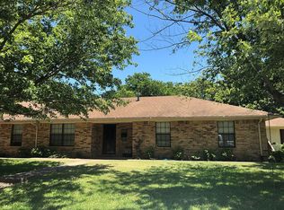 220 N 10th Ave, Durant, OK 74701