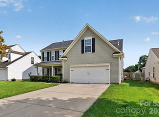 141 Crestwood Dr, Mount Holly, NC 28120